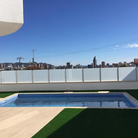 Panoramisch Modern In Bij Benidorm Met 3 Slaapkamers, Gelegen Op De 1ste Lijn Met Privezwembad En Privetuin, Uitzicht Op Zee, Op Het Gebergte Puig Campana Met 'ruta Kilometro Vertical' En Op De Skyline Benidorm En Fine Finestrat