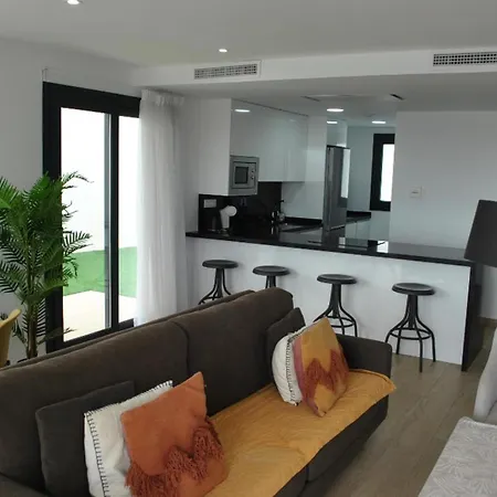 Panoramisch Modern In Bij Benidorm Met 3 Slaapkamers, Gelegen Op De 1ste Lijn Met Privezwembad En Privetuin, Uitzicht Op Zee, Op Het Gebergte Puig Campana Met 'ruta Kilometro Vertical' En Op De Skyline Benidorm En Fine Holiday home