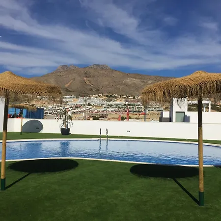 Panoramisch Modern In Bij Benidorm Met 3 Slaapkamers, Gelegen Op De 1ste Lijn Met Privezwembad En Privetuin, Uitzicht Op Zee, Op Het Gebergte Puig Campana Met 'ruta Kilometro Vertical' En Op De Skyline Benidorm En Fine