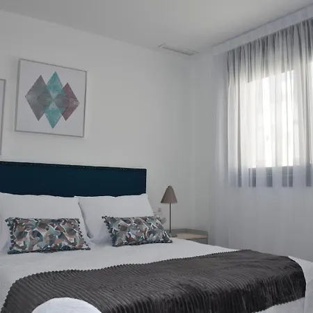 Panoramisch Modern In Bij Benidorm Met 3 Slaapkamers, Gelegen Op De 1ste Lijn Met Privezwembad En Privetuin, Uitzicht Op Zee, Op Het Gebergte Puig Campana Met 'ruta Kilometro Vertical' En Op De Skyline Benidorm En Fine * Finestrat
